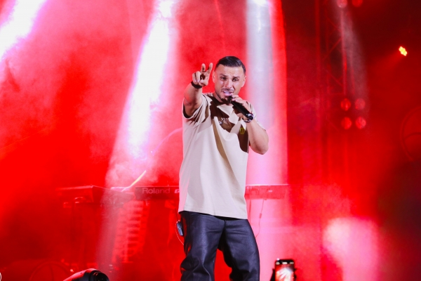 گزارش تصویری کنسرت 19 خرداد ماه آرمین زارعی